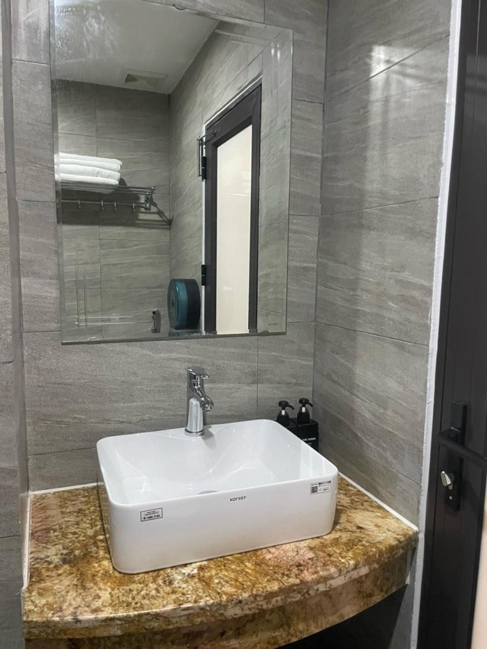 Kim Thanh Hotel, Vinh Phuc - Near Heron Lake Golf, Dam Vac Vinh Yen Exterior photo